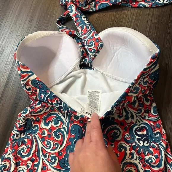 Boden Red Scarf Bandeau One Piece Swimsuit Women's Size 6 Halter Top - Picture 7 of 9